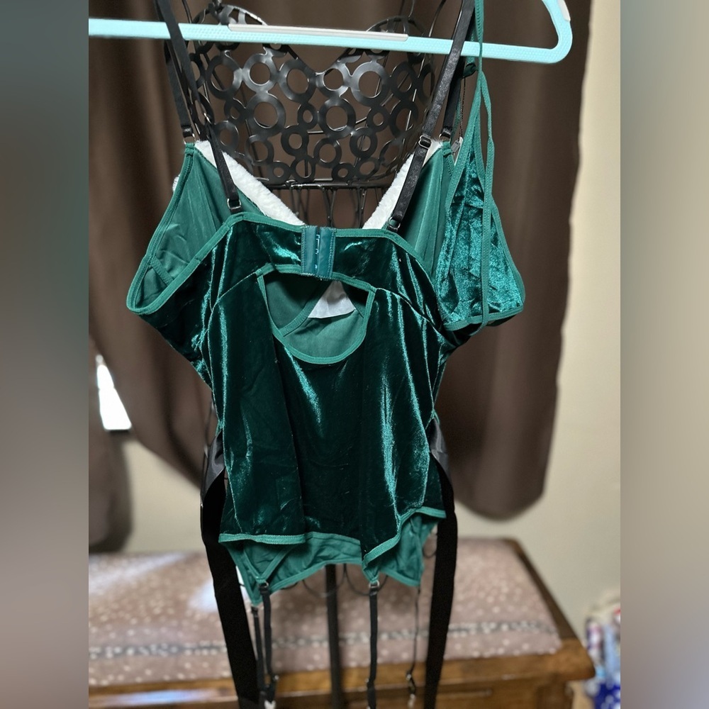 Santa Chemises Velvet Lingerie Set - Picture 3 of 4